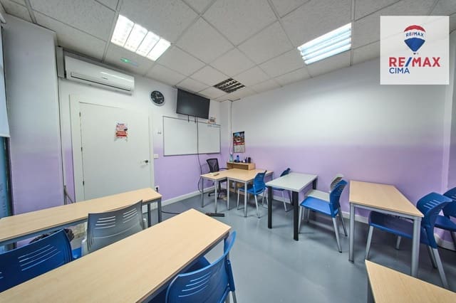 Azienda da affittare in Pajaritos - Plaza de Toros, Granada città - 1.800 € (Rif: 9674470)