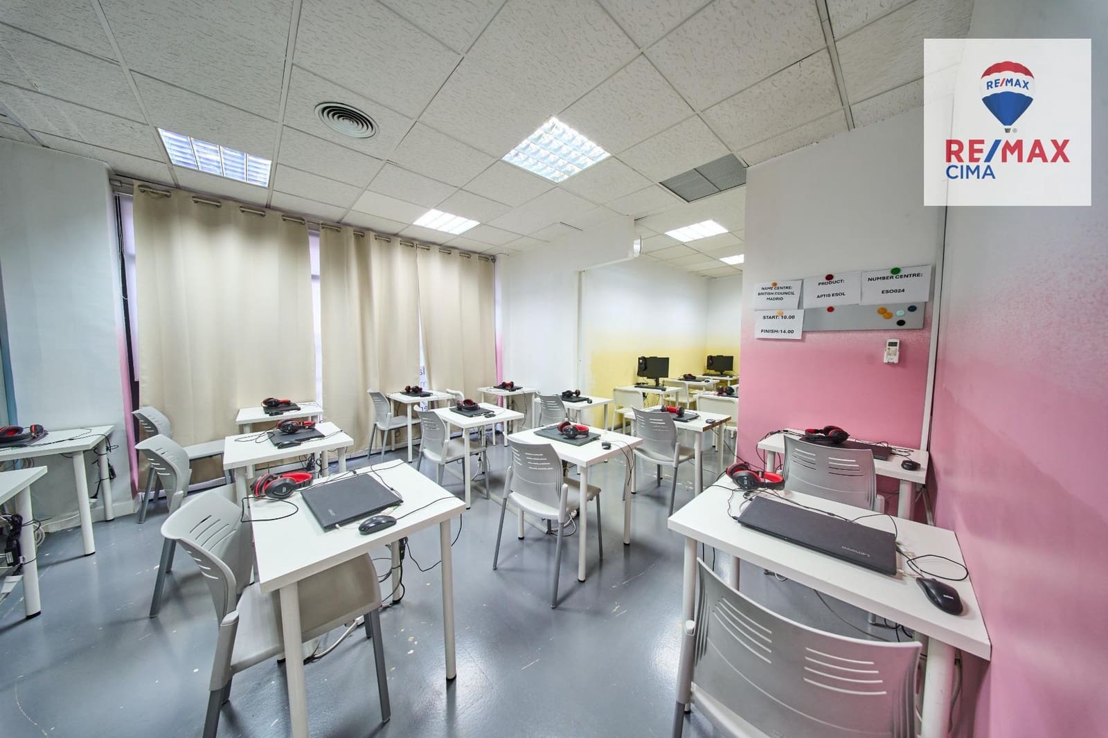 Entreprise à louer à Grenade ville - 1 800 € (Ref: 9674470)