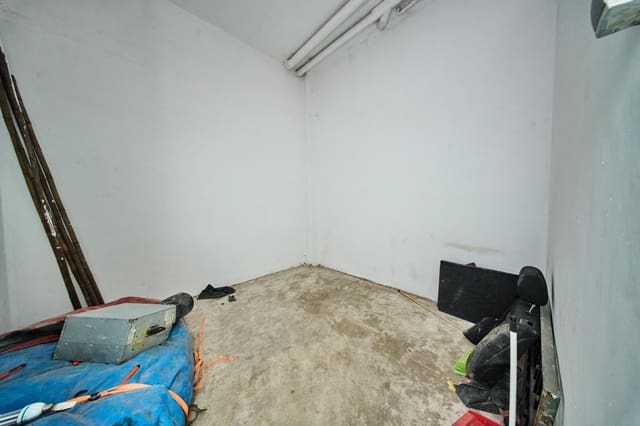 Garage for sale in La Zubia - € 24,000 (Ref: 9677634)