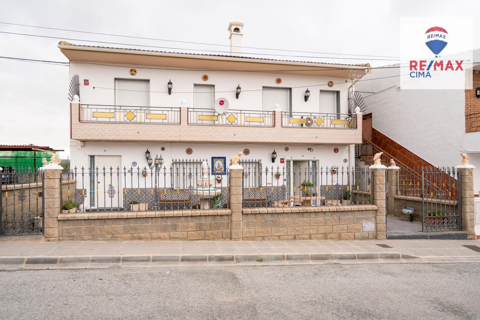 5 slaapkamer Villa te koop in Beas de Guadix met garage - € 210.000 (Ref: 9682630)