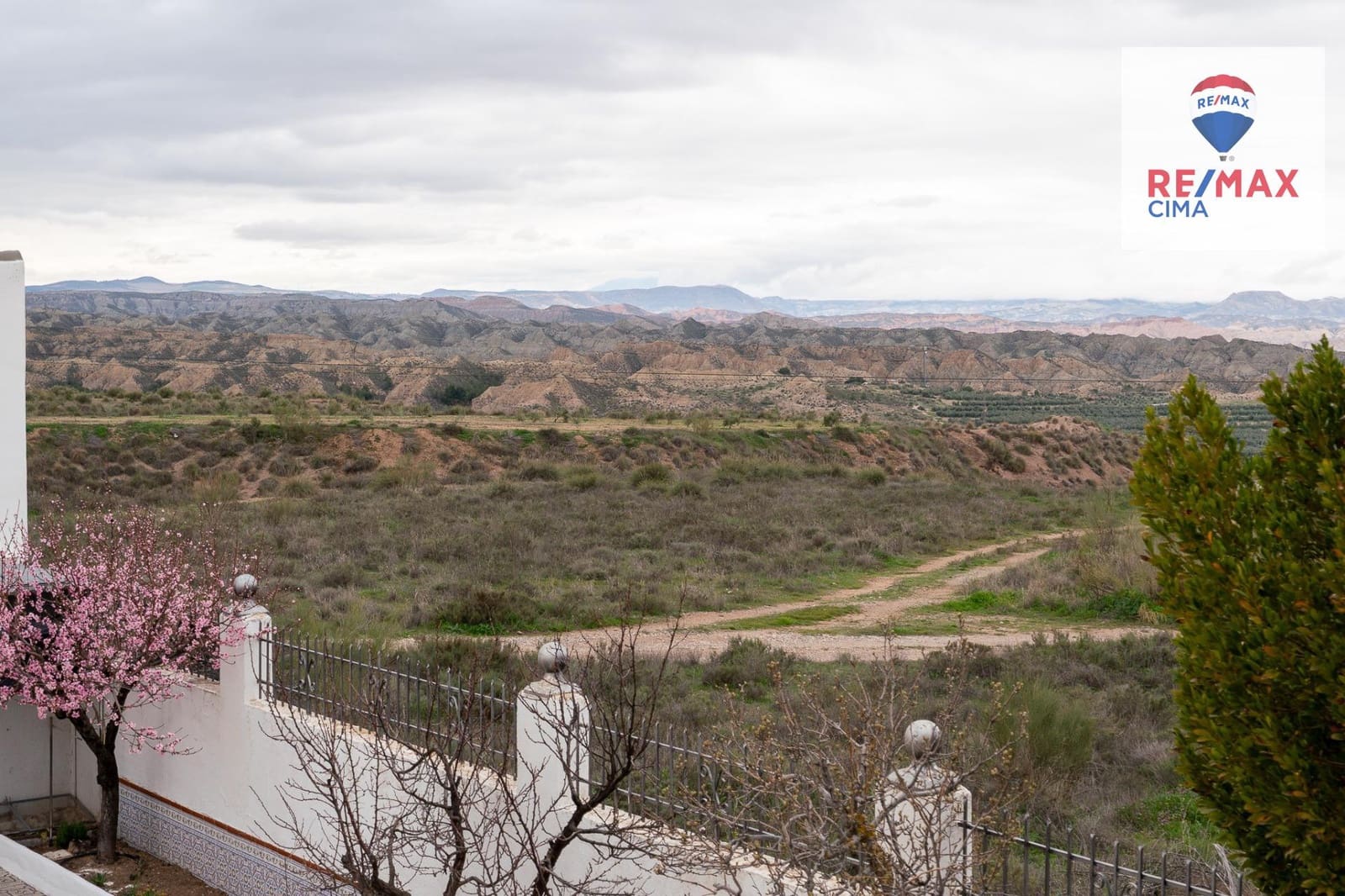 5 slaapkamer Villa te koop in Beas de Guadix met garage - € 210.000 (Ref: 9682630)