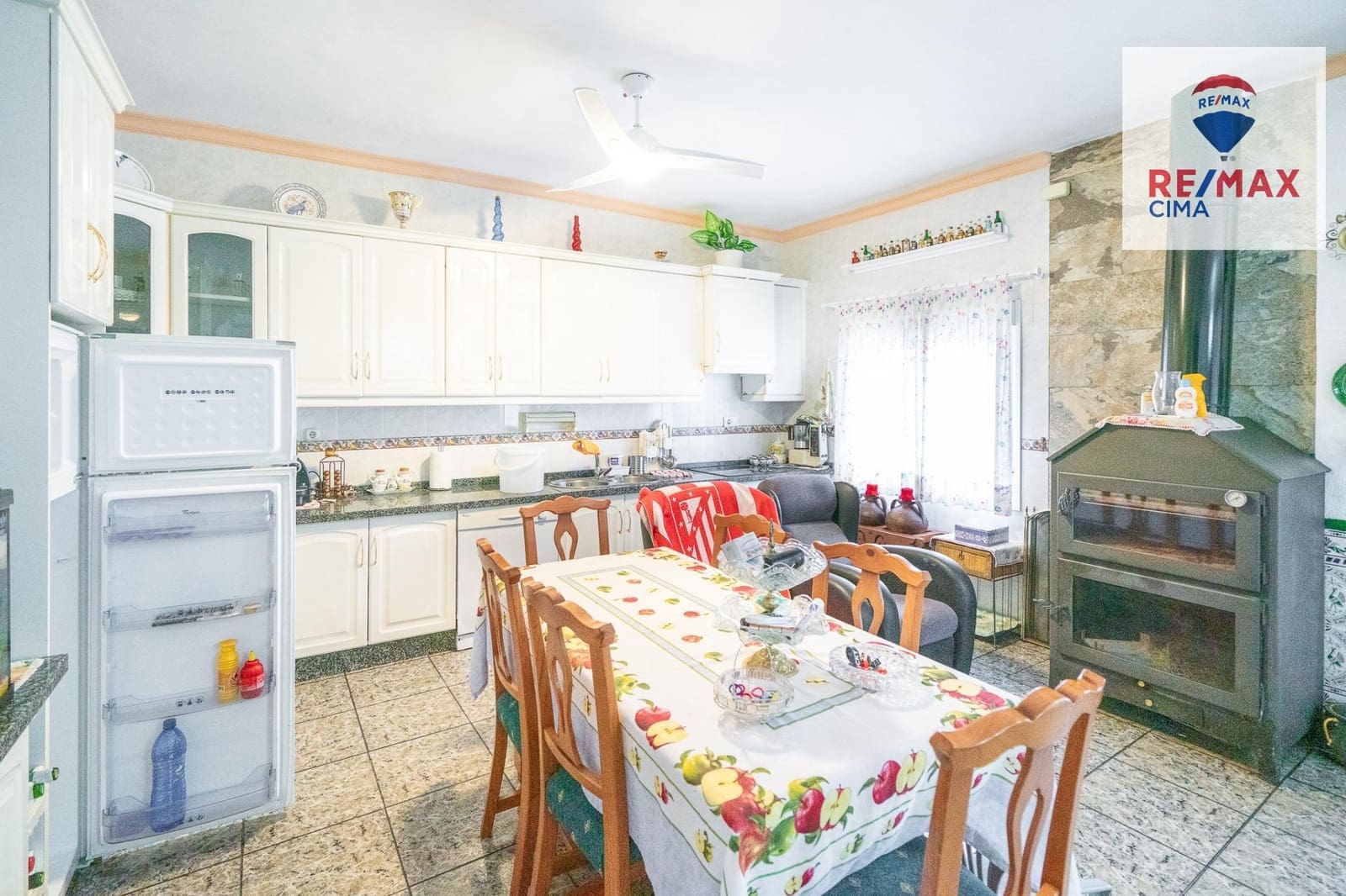 5 slaapkamer Villa te koop in Beas de Guadix met garage - € 210.000 (Ref: 9682630)