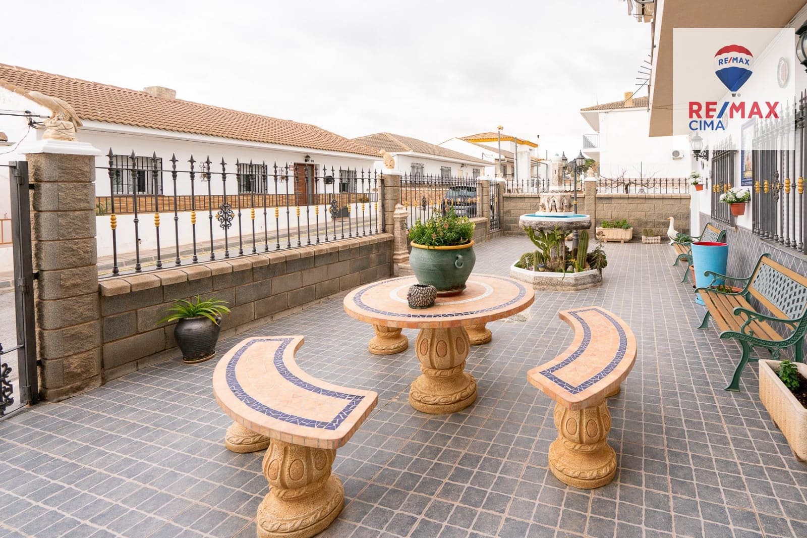 5 slaapkamer Villa te koop in Beas de Guadix met garage - € 210.000 (Ref: 9682630)