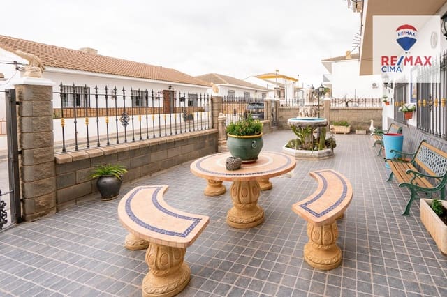 5 slaapkamer Villa te koop in Beas de Guadix met garage - € 210.000 (Ref: 9682630)