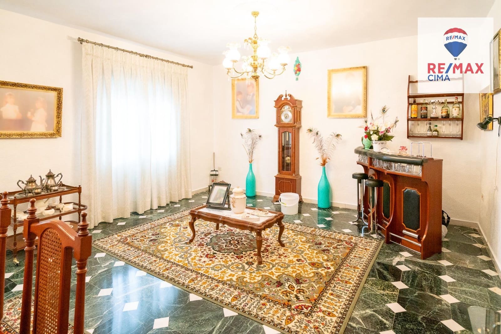 Chalet de 5 habitaciones en Freila en venta con garaje - 210.000 € (Ref: 9682630)