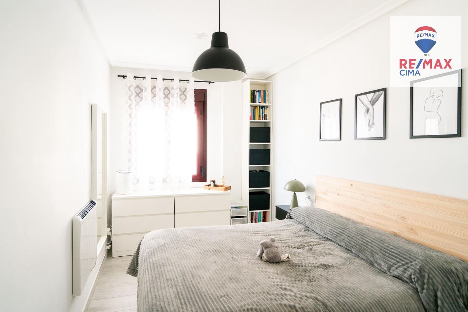 2 sypialnia Mieszkanie na sprzedaż w Baza z garażem - 100 000 € (Ref: 9682631)