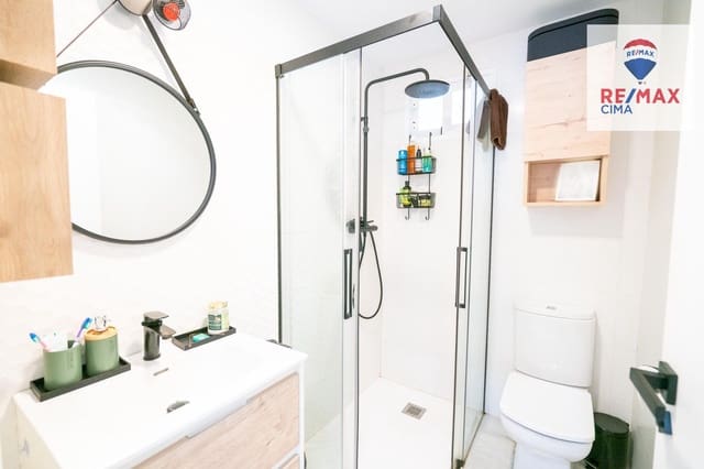 2 sypialnia Mieszkanie na sprzedaż w Baza z garażem - 100 000 € (Ref: 9682631)