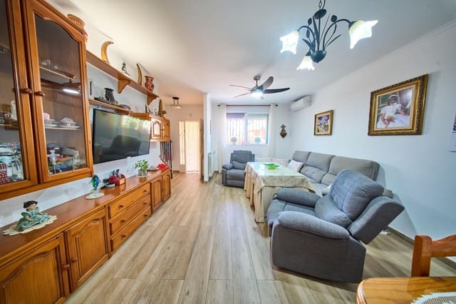 3 chambre Villa/Maison Mitoyenne à vendre à La Zubia avec garage - 237 000 € (Ref: 9696299)