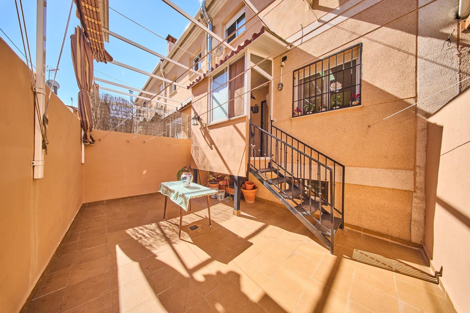 3 bedroom Terraced Villa for sale in La Zubia with garage - € 237,000 (Ref: 9696299)