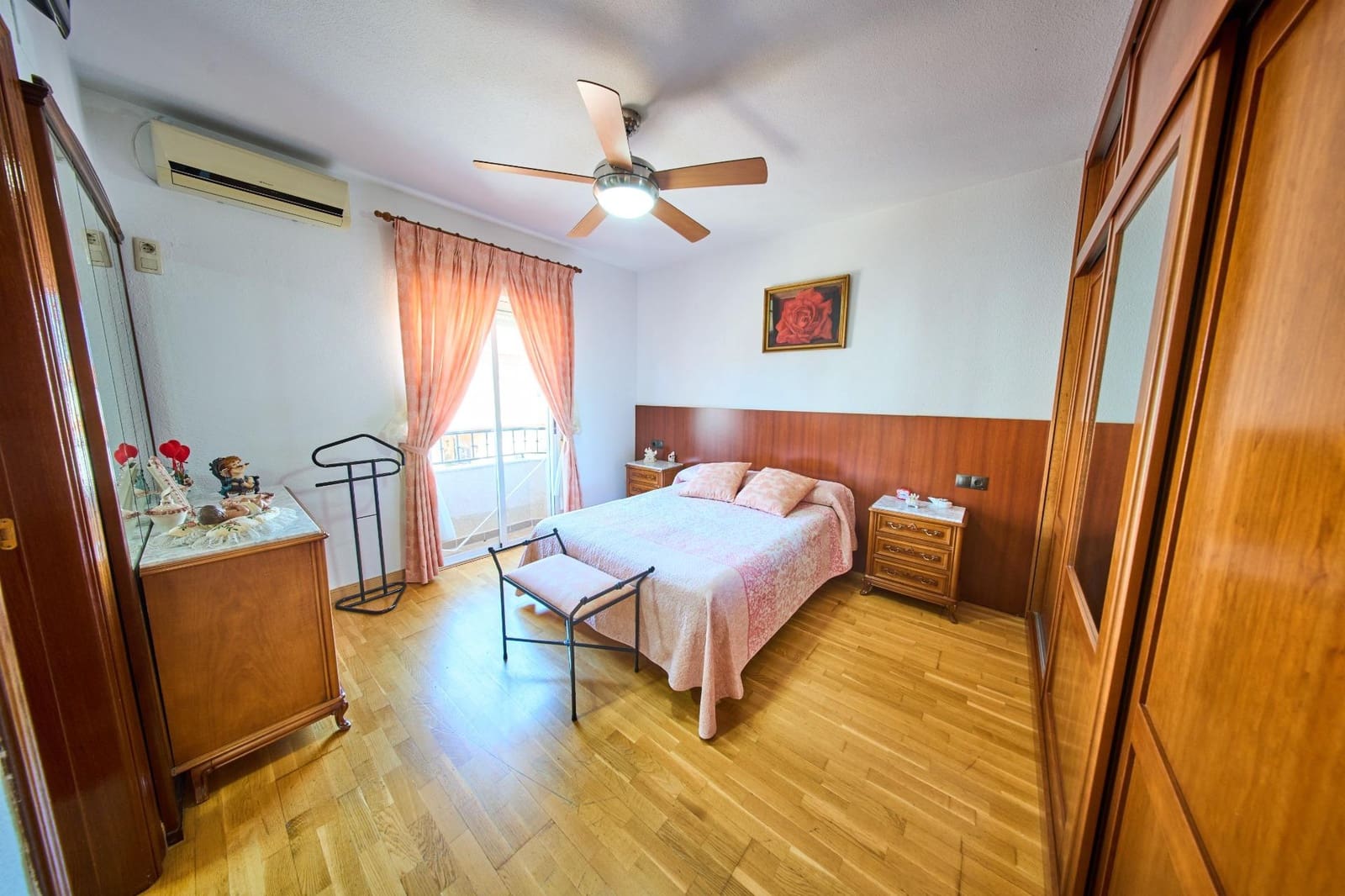 3 bedroom Terraced Villa for sale in La Zubia with garage - € 237,000 (Ref: 9696299)