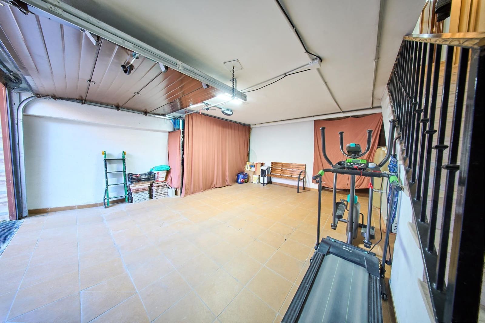 3 bedroom Terraced Villa for sale in La Zubia with garage - € 237,000 (Ref: 9696299)