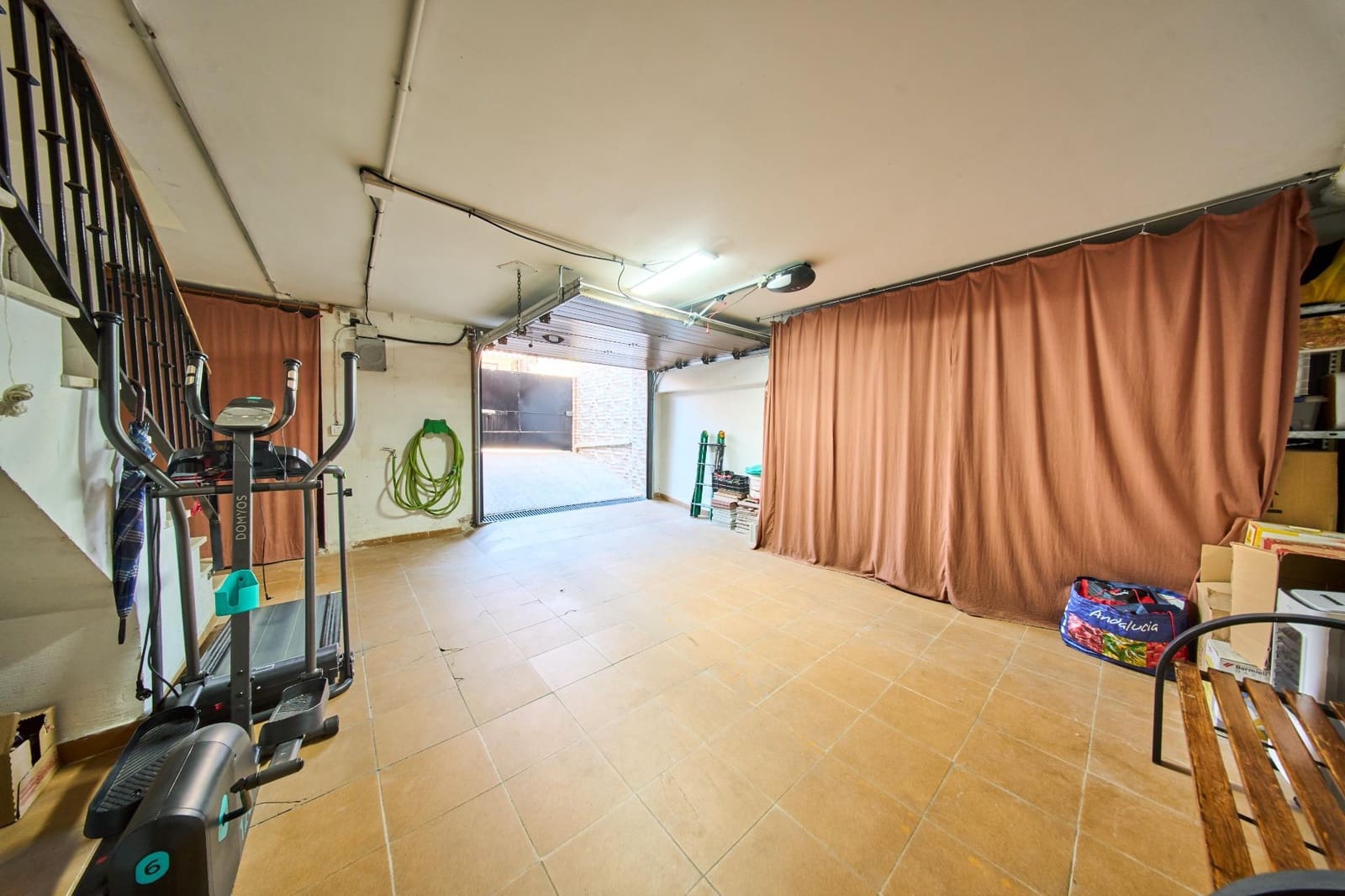 3 bedroom Terraced Villa for sale in La Zubia with garage - € 237,000 (Ref: 9696299)
