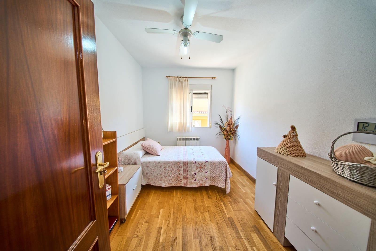 3 bedroom Terraced Villa for sale in La Zubia with garage - € 237,000 (Ref: 9696299)