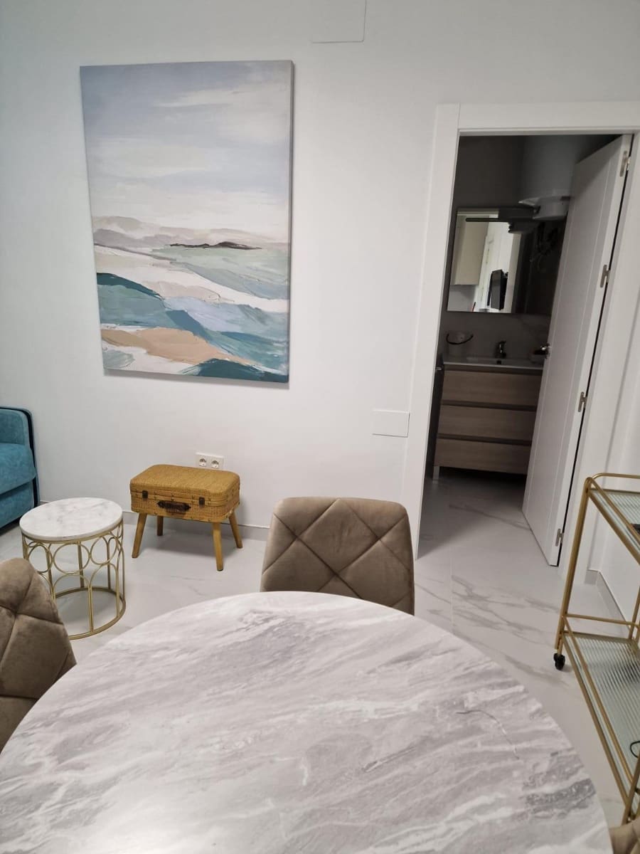 1 sovrum Lägenhet att hyra i Granada stad - 800 € (Ref: 9696300)