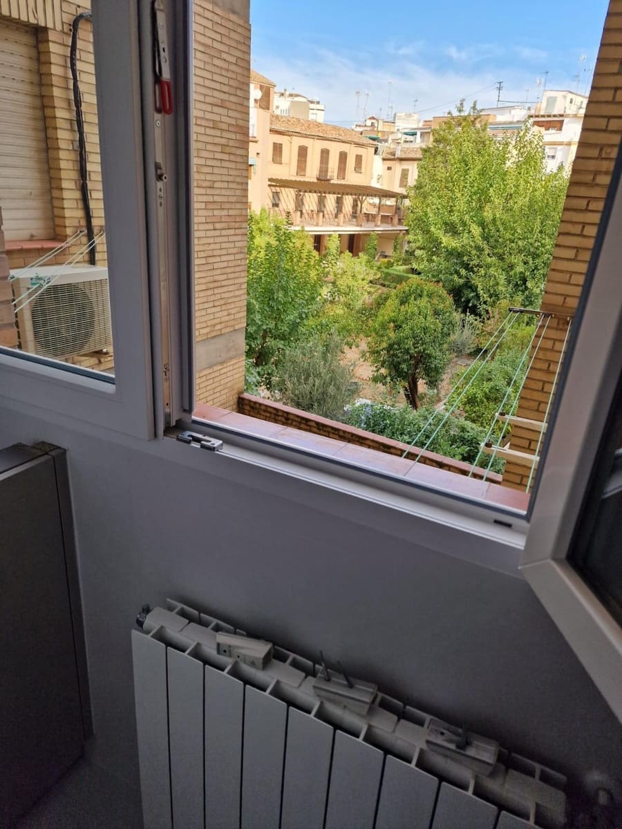 1 sovrum Lägenhet att hyra i Granada stad - 800 € (Ref: 9696300)