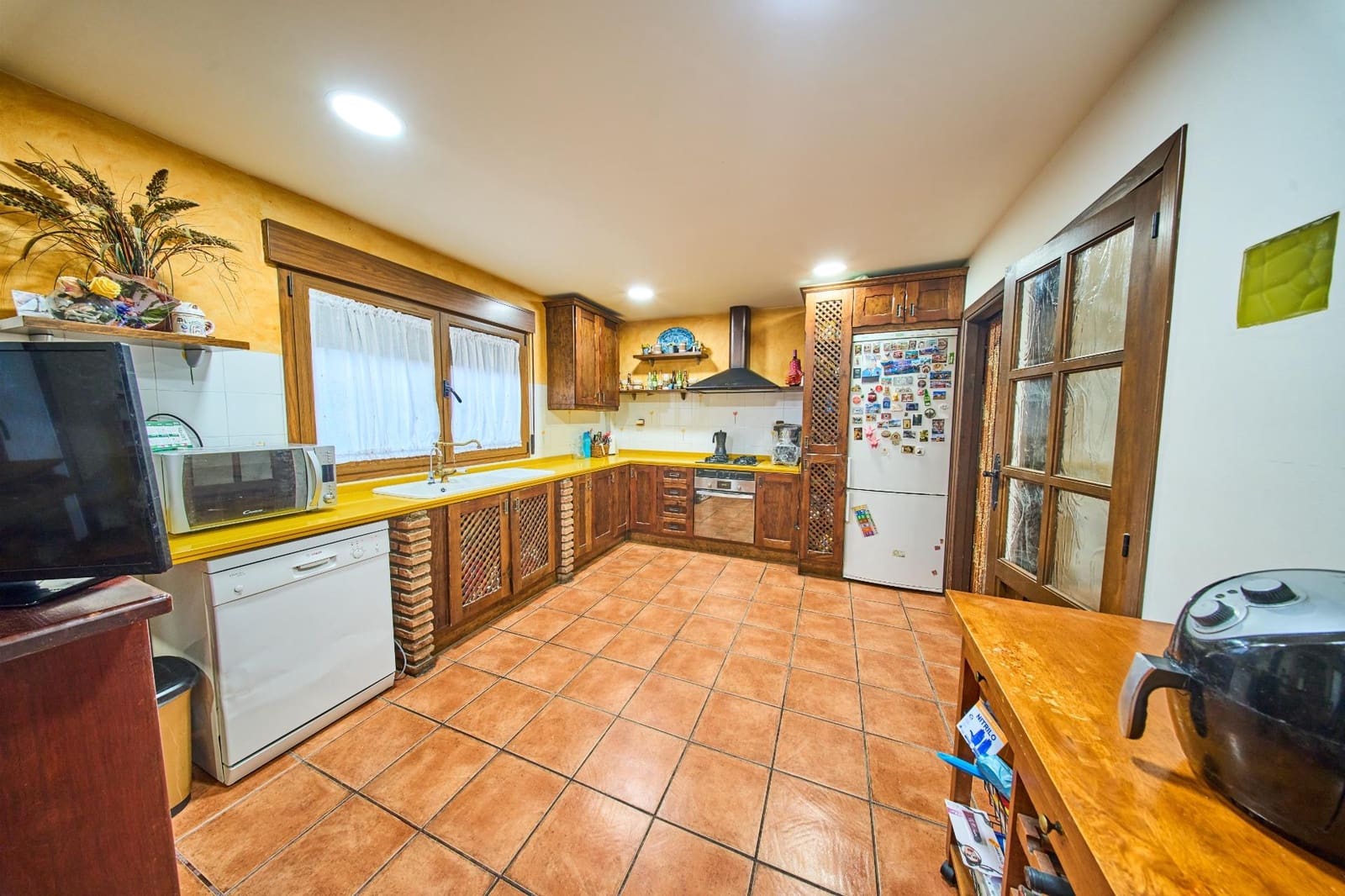 5 soveværelse Villa til salg i Santa Fe med swimmingpool garage - € 375.000 (Ref: 9696301)