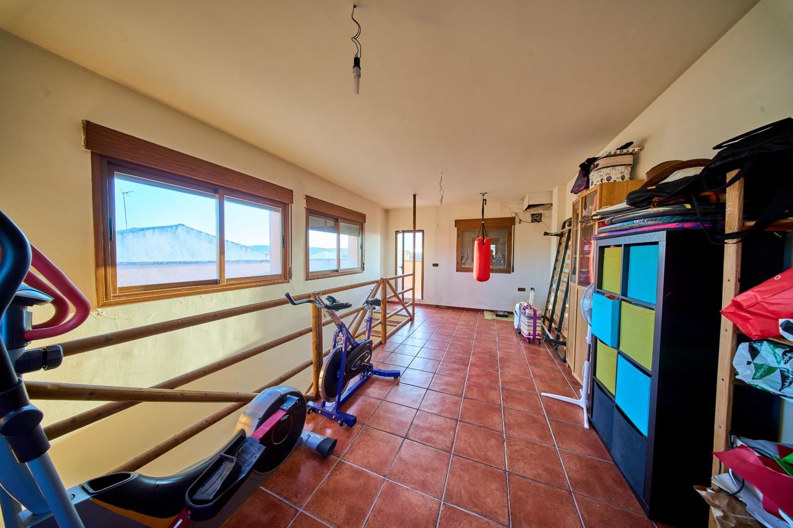 5 soveværelse Villa til salg i Santa Fe med swimmingpool garage - € 375.000 (Ref: 9696301)