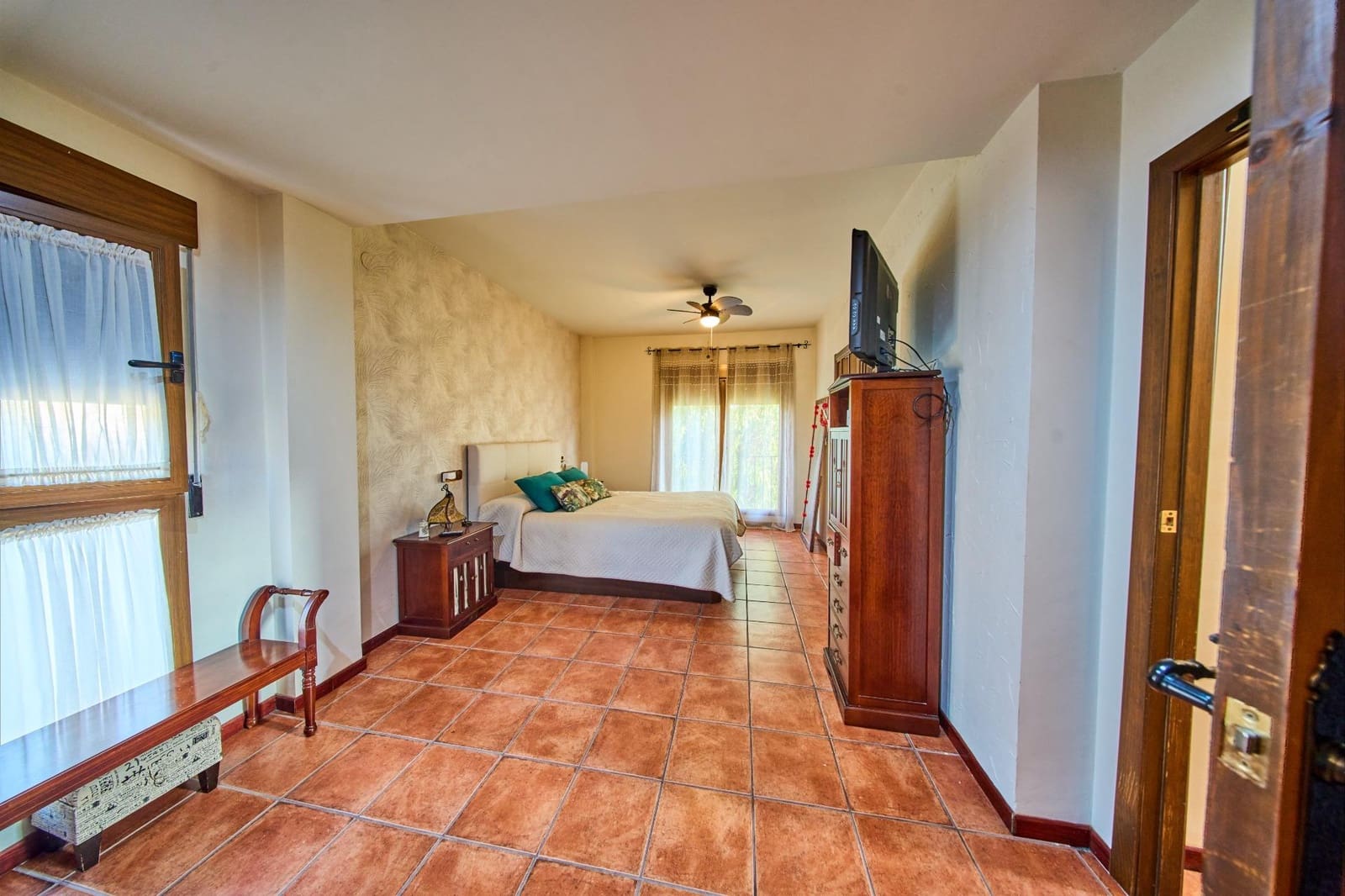 5 soveværelse Villa til salg i Santa Fe med swimmingpool garage - € 375.000 (Ref: 9696301)