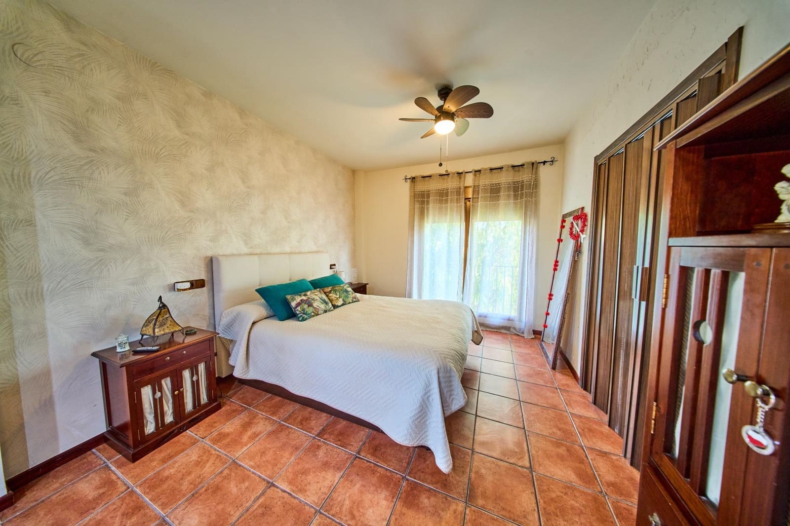 5 soveværelse Villa til salg i Santa Fe med swimmingpool garage - € 375.000 (Ref: 9696301)