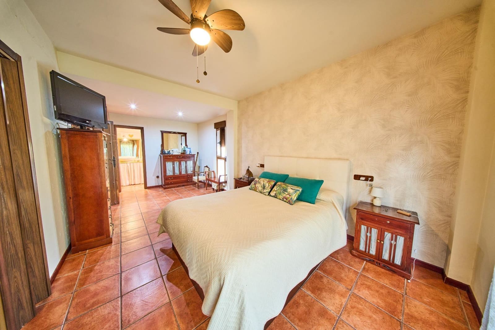 5 soveværelse Villa til salg i Santa Fe med swimmingpool garage - € 375.000 (Ref: 9696301)