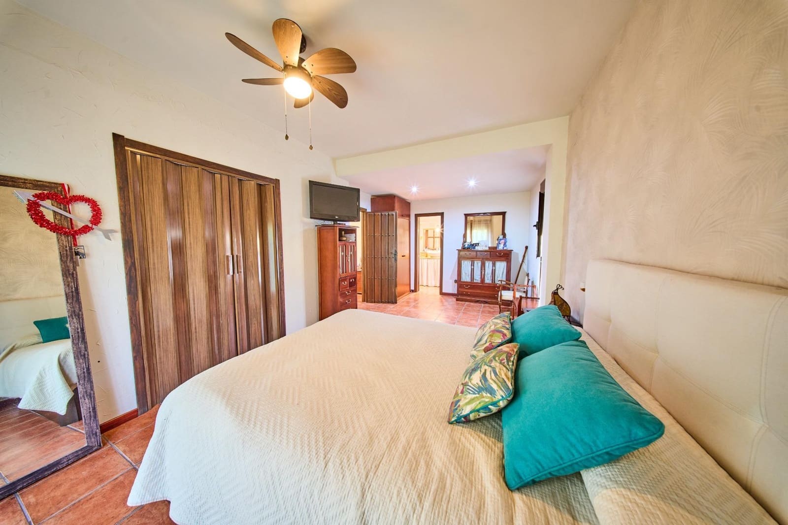 5 soveværelse Villa til salg i Santa Fe med swimmingpool garage - € 375.000 (Ref: 9696301)