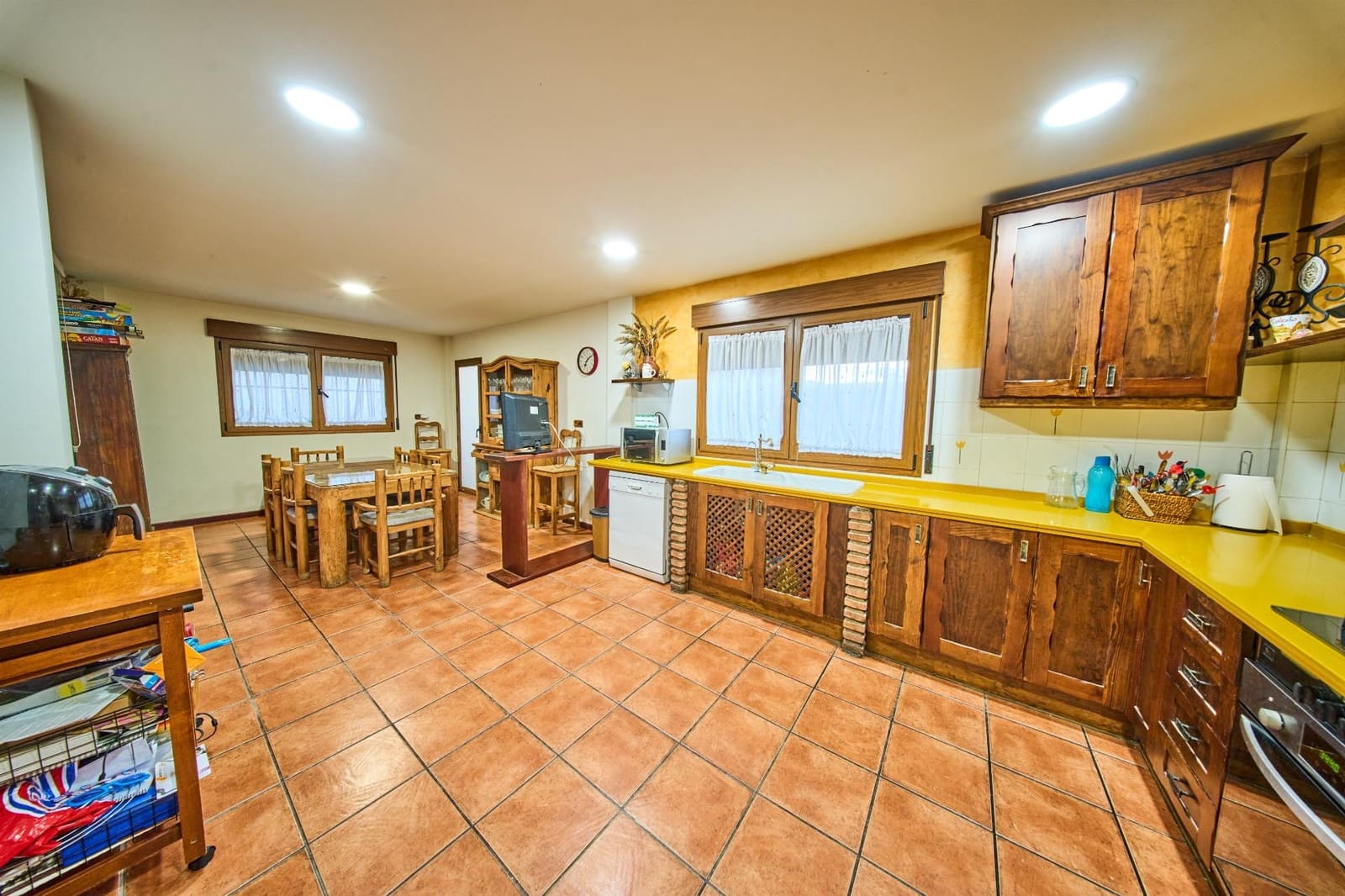 5 soveværelse Villa til salg i Santa Fe med swimmingpool garage - € 375.000 (Ref: 9696301)