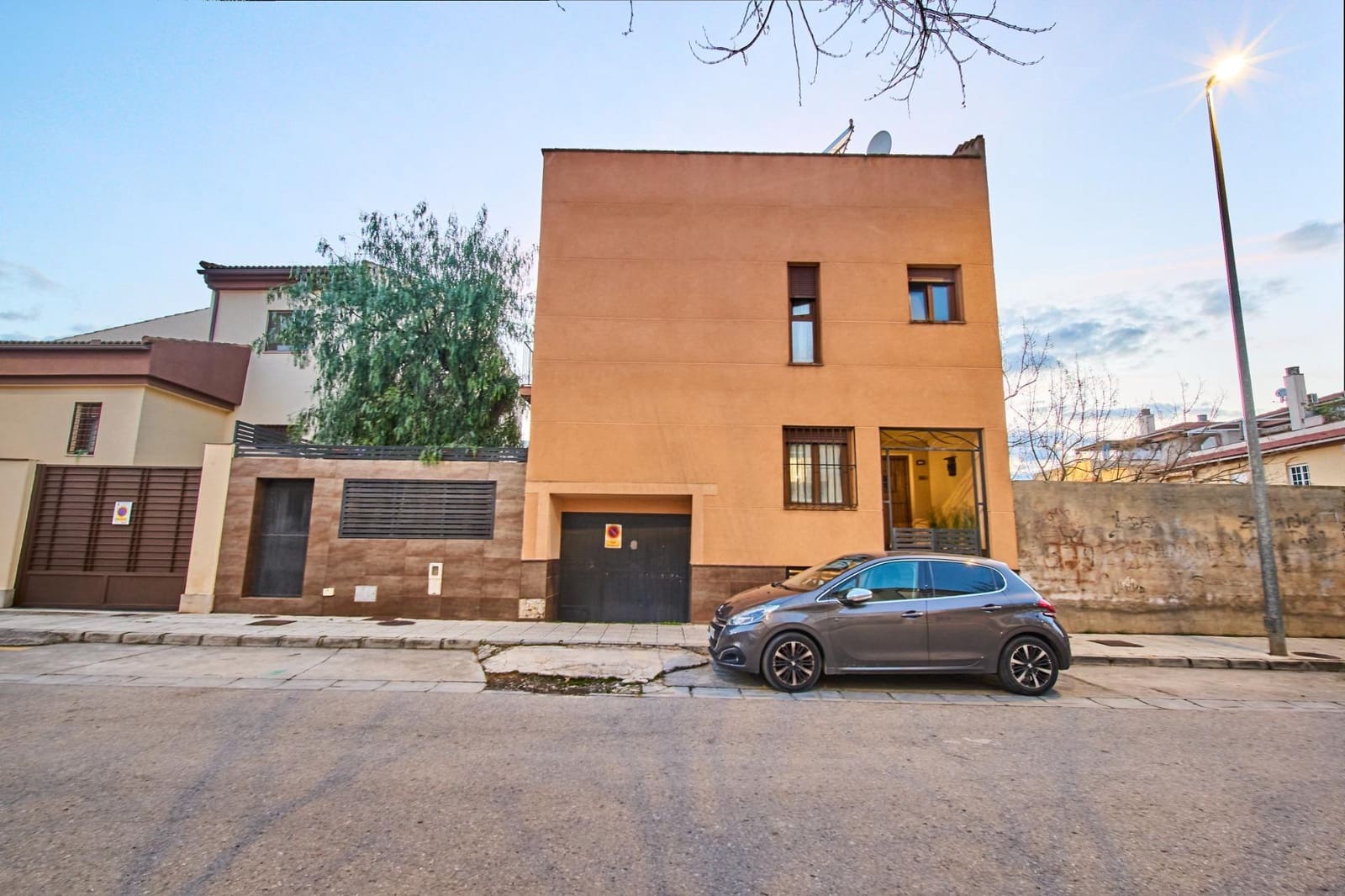 5 soveværelse Villa til salg i Santa Fe med swimmingpool garage - € 375.000 (Ref: 9696301)