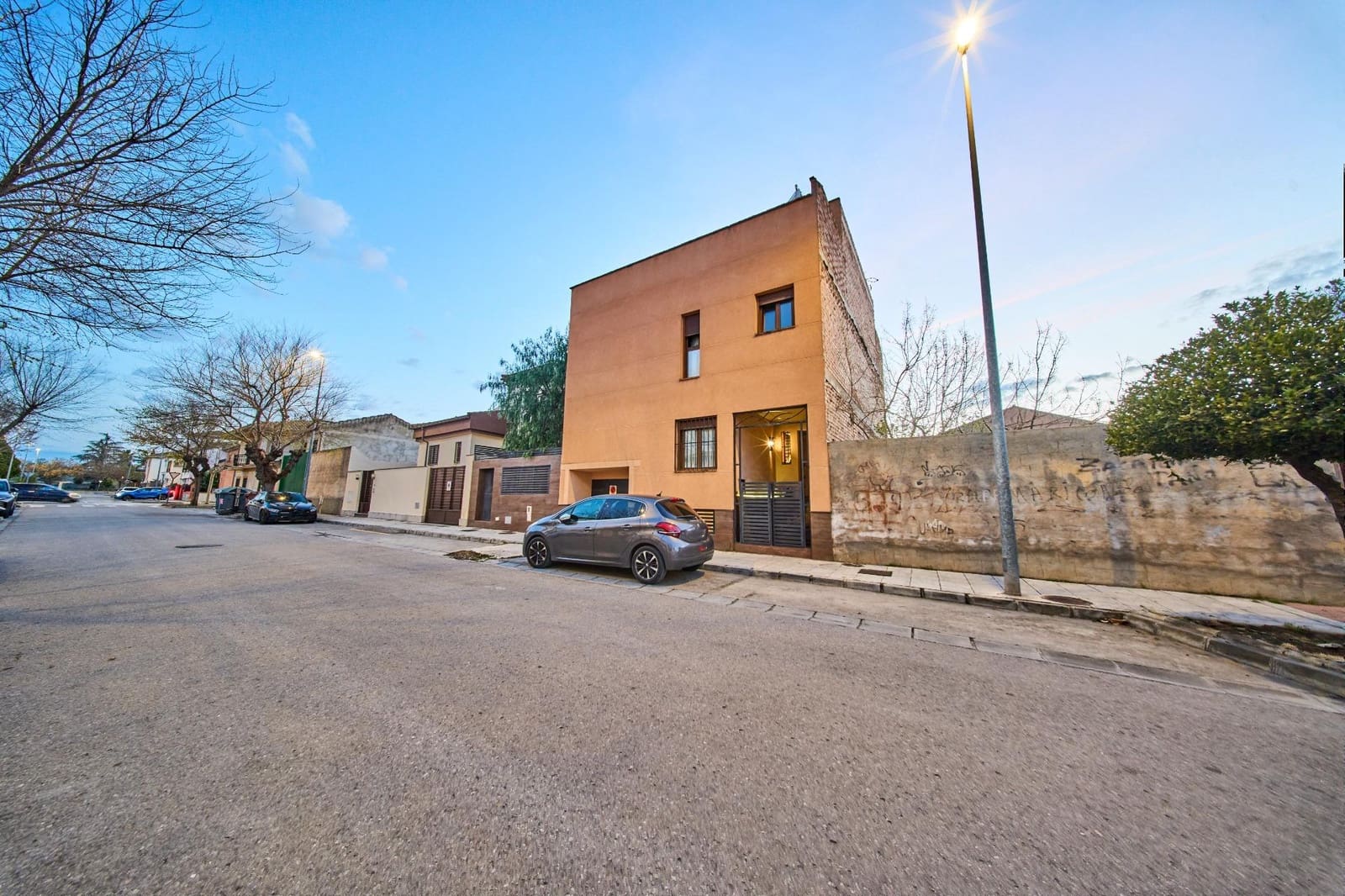 5 soveværelse Villa til salg i Santa Fe med swimmingpool garage - € 375.000 (Ref: 9696301)