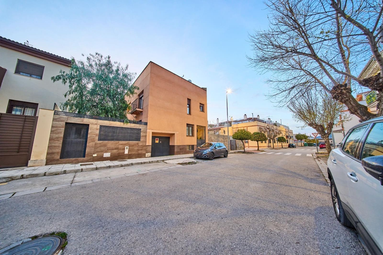 5 soveværelse Villa til salg i Santa Fe med swimmingpool garage - € 375.000 (Ref: 9696301)