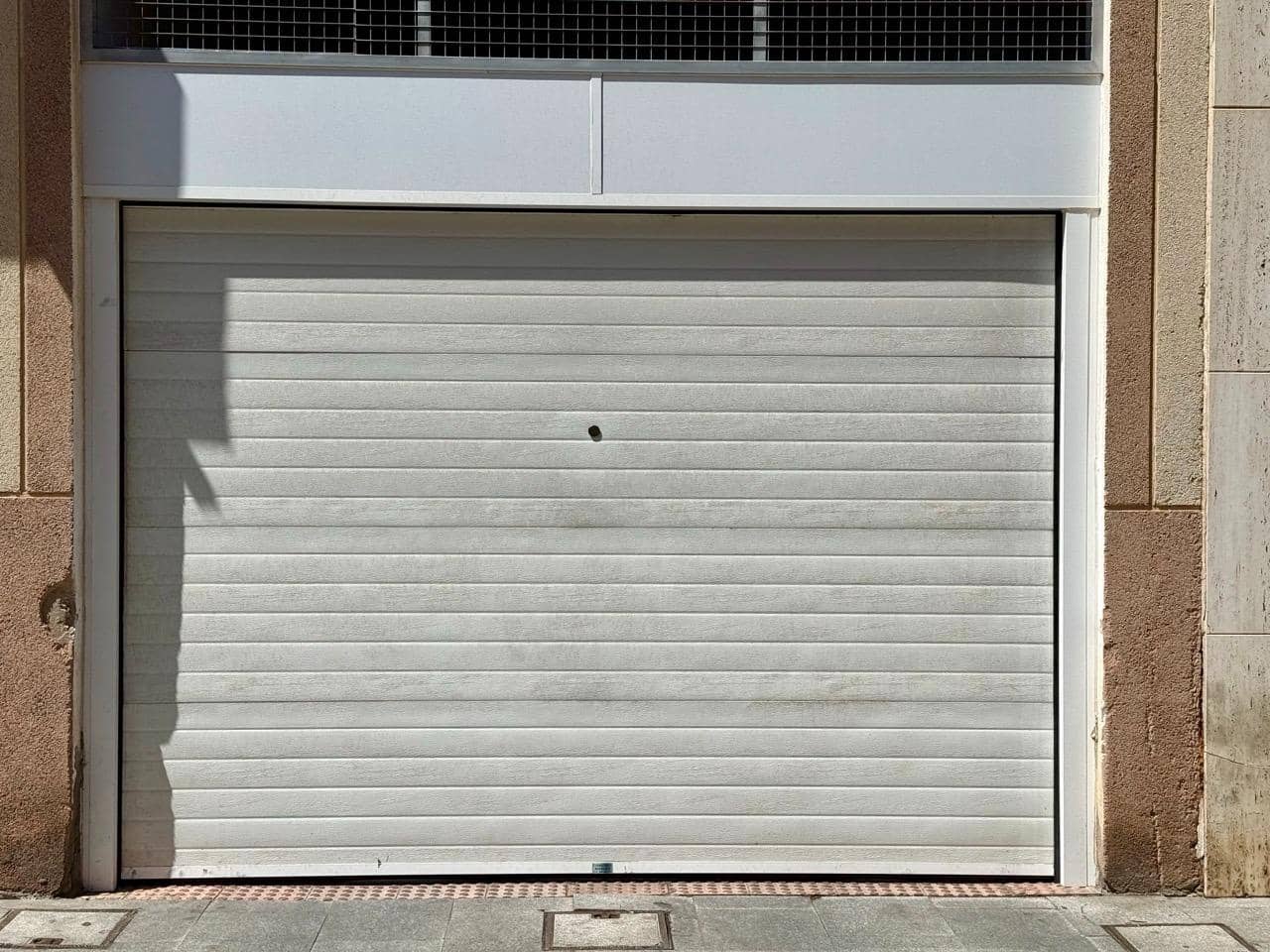 Garage for sale in Roquetas de Mar - € 19,000 (Ref: 9702117)