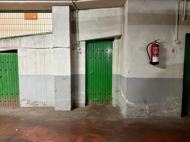 Garage te koop in Roquetas de Mar - € 19.000 (Ref: 9702117)
