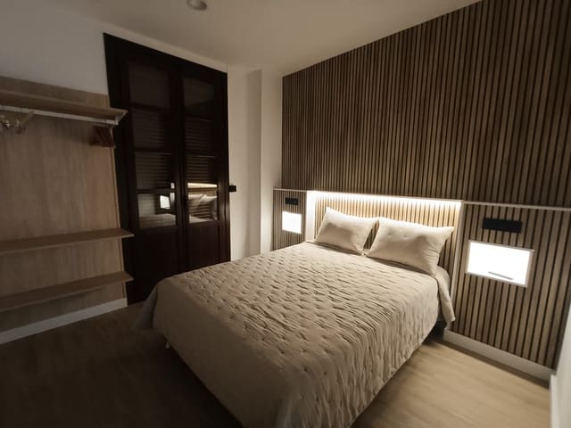 Apartamento de 1 habitación en Granada ciudad en alquiler - 875 € (Ref: 9712185)
