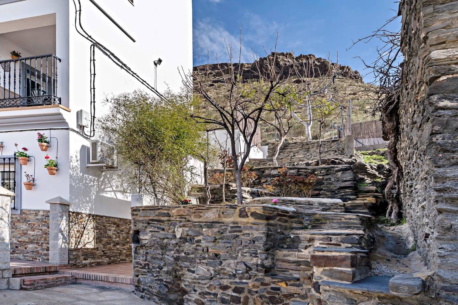 2 soveværelse Penthouse til salg i Velefique med garage - € 110.000 (Ref: 9712190)