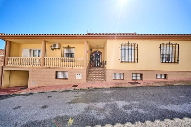 5 makuuhuone Huvila myytävänä paikassa Illora - 420 000 € (Ref: 9715114)