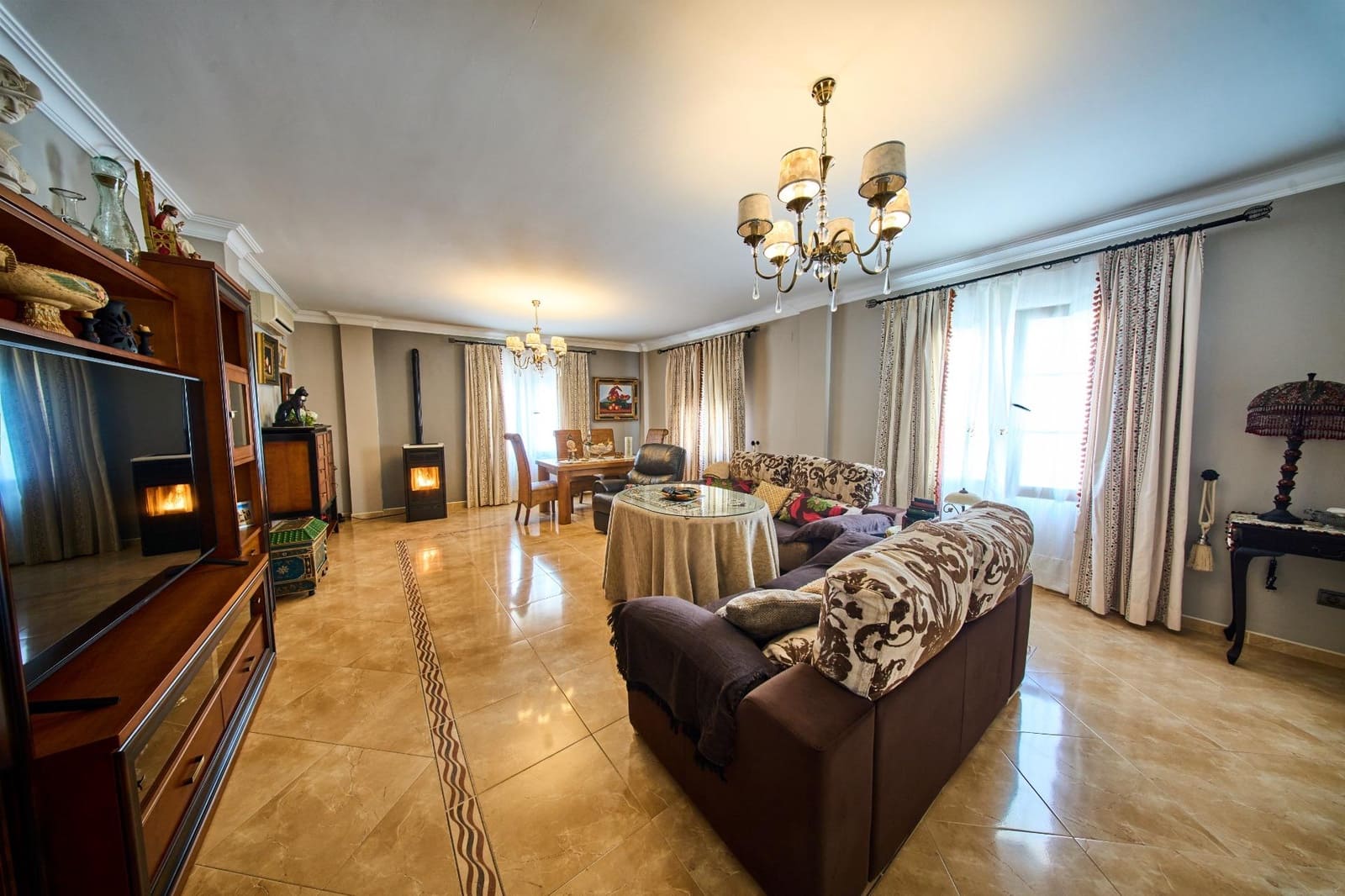 5 makuuhuone Huvila myytävänä paikassa Illora - 420 000 € (Ref: 9715114)