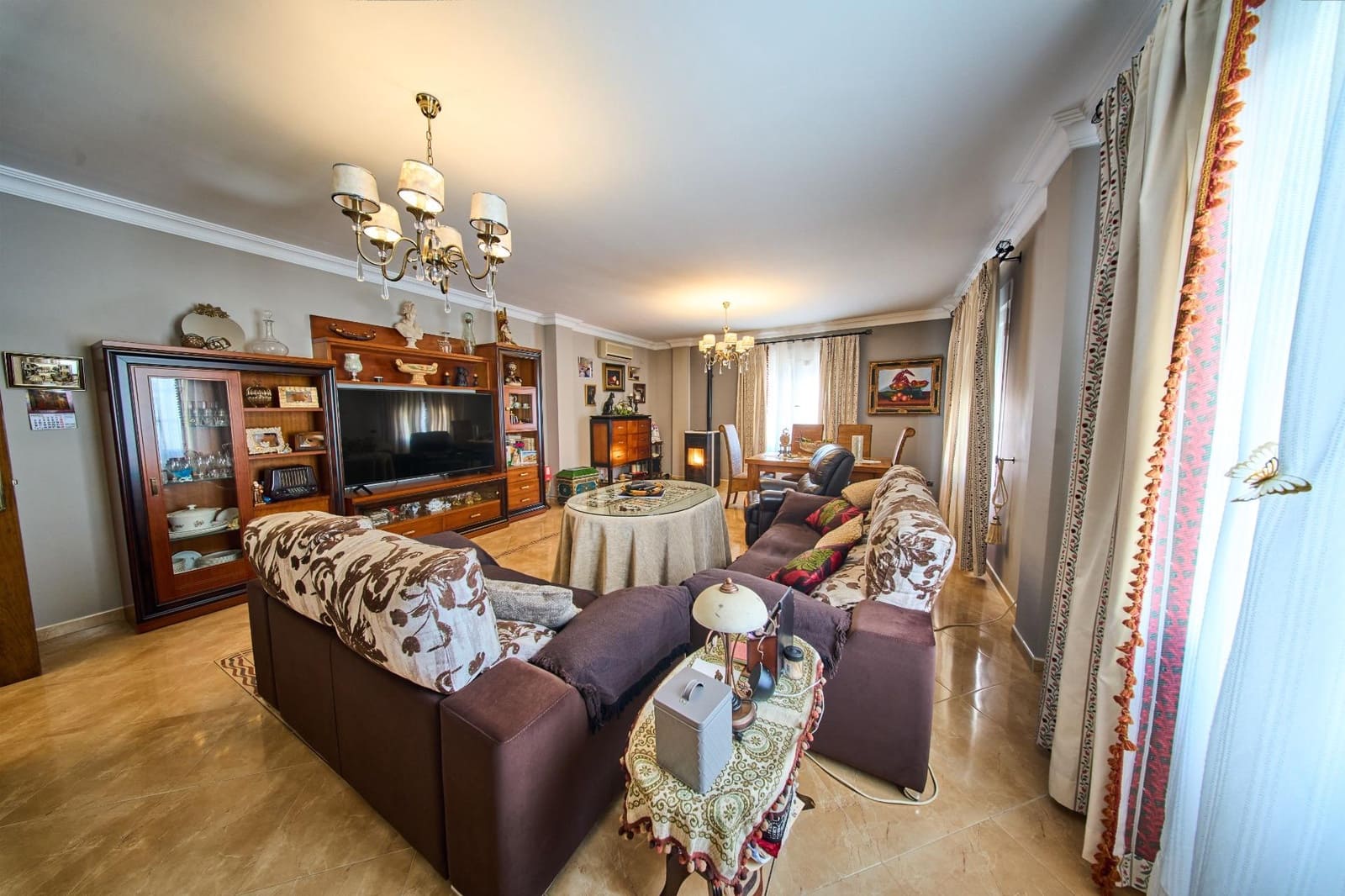 5 makuuhuone Huvila myytävänä paikassa Illora - 420 000 € (Ref: 9715114)