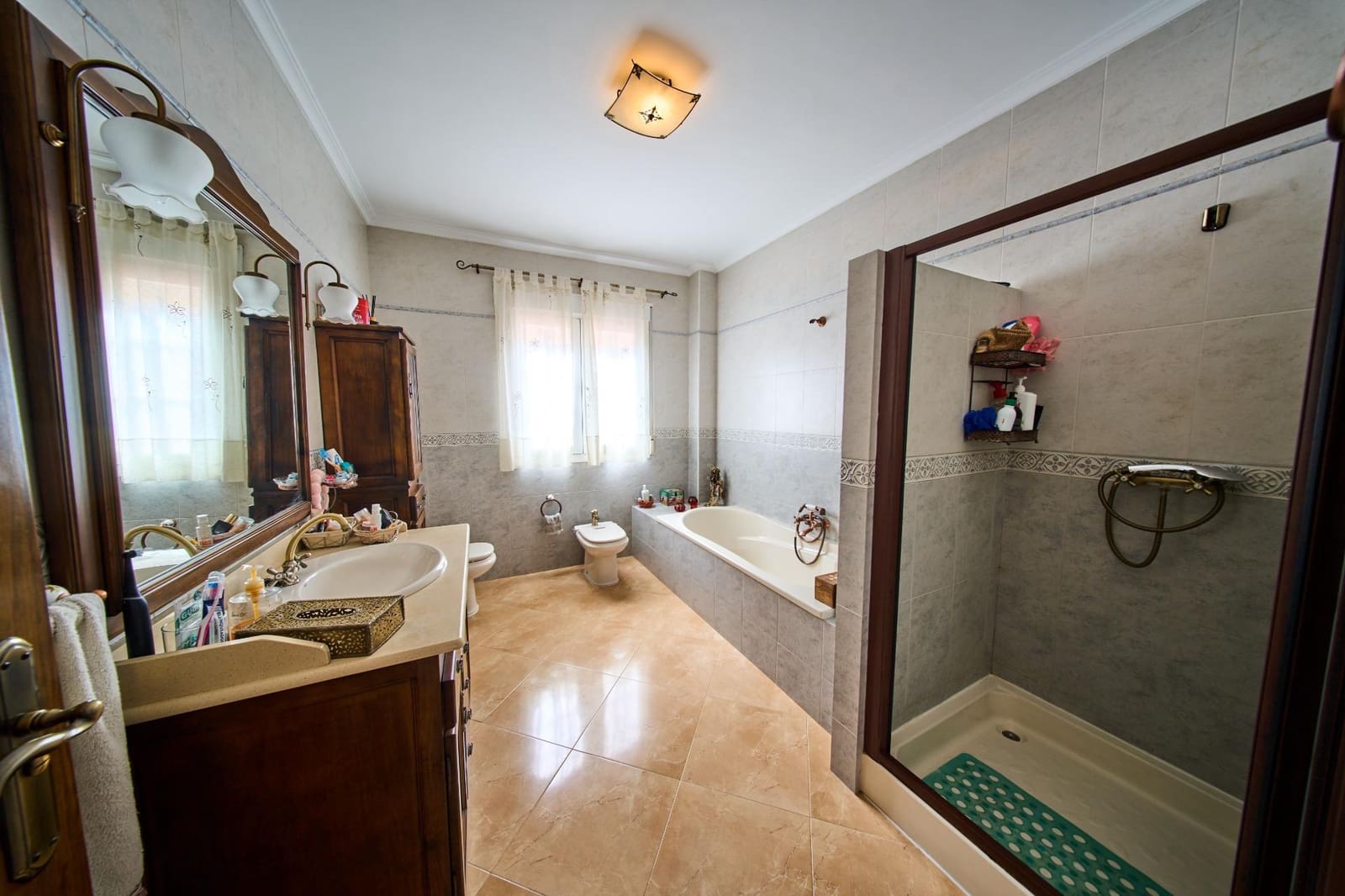 5 makuuhuone Huvila myytävänä paikassa Illora - 420 000 € (Ref: 9715114)