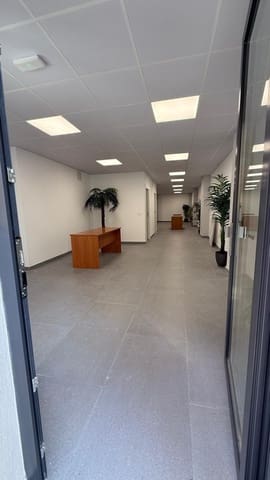 Gewerbe zu vermieten in Las Gabias - 950 € (Ref: 9715115)