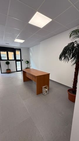 Gewerbe zu vermieten in Las Gabias - 950 € (Ref: 9715115)