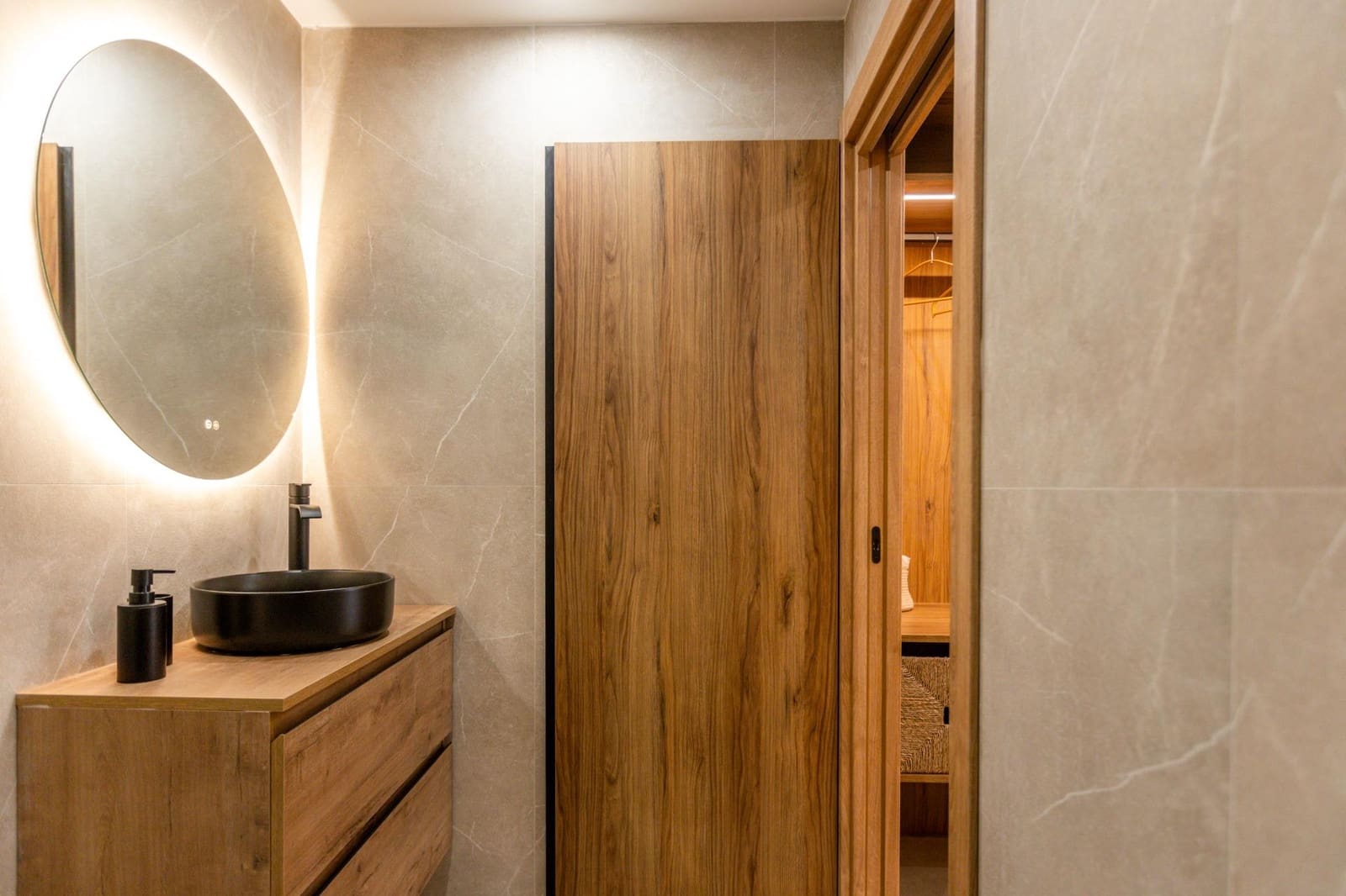 Loft na sprzedaż w Miasto Grenada - 137 900 € (Ref: 9720199)