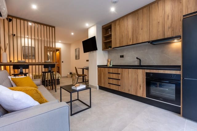 Loft na sprzedaż w Miasto Grenada - 137 900 € (Ref: 9720199)