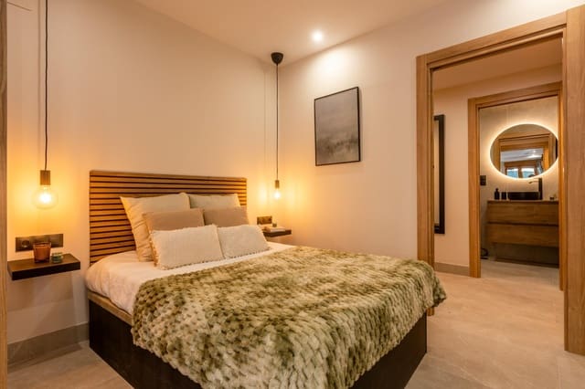 Loft na sprzedaż w Miasto Grenada - 137 900 € (Ref: 9720199)