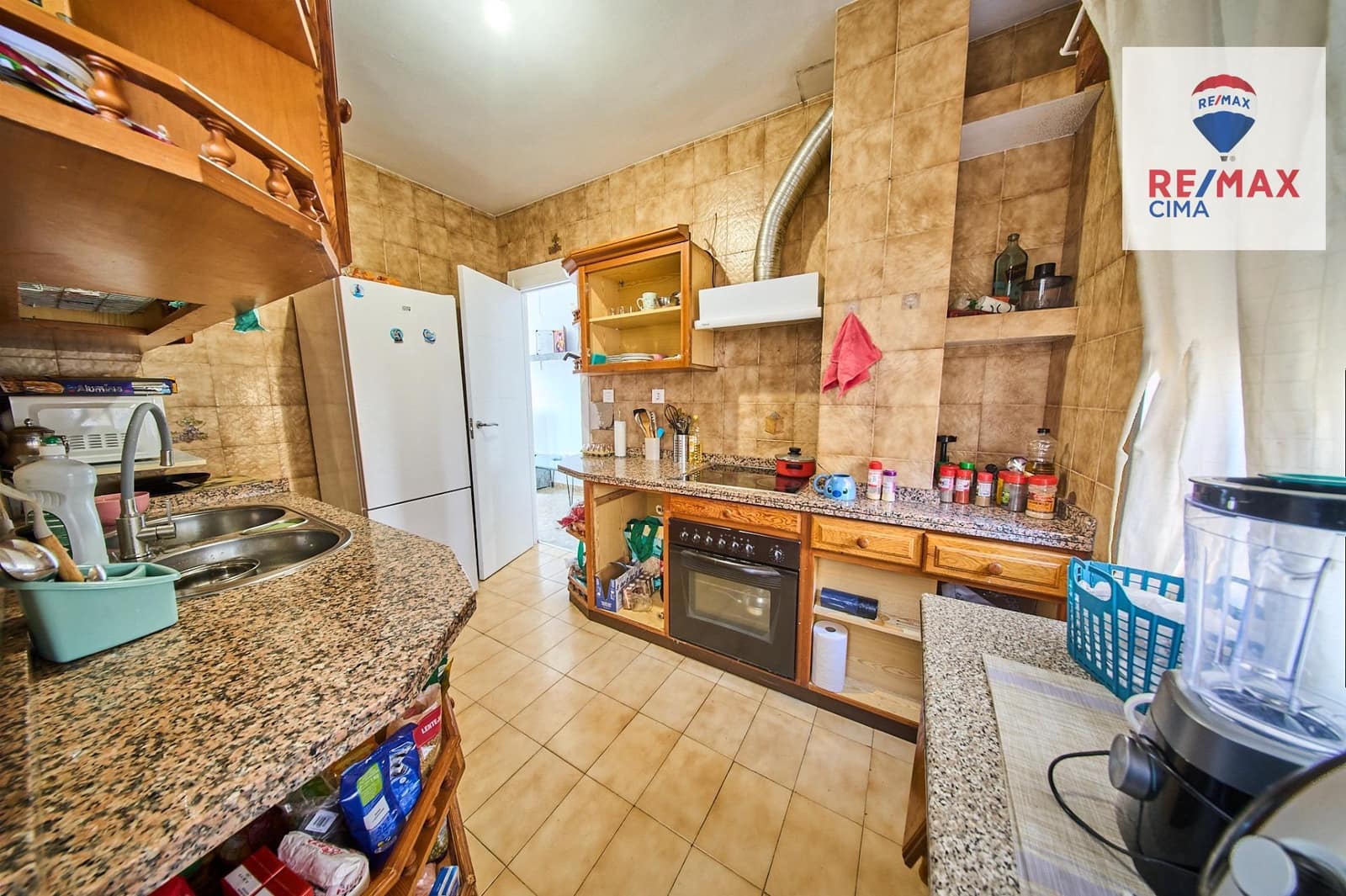 4 bedroom Flat for sale in Atarfe - € 139,000 (Ref: 9721891)