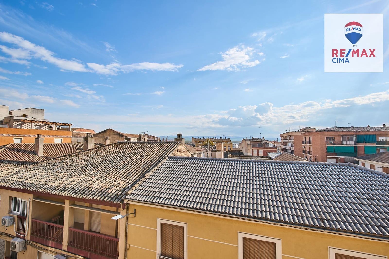 4 bedroom Flat for sale in Atarfe - € 139,000 (Ref: 9721891)