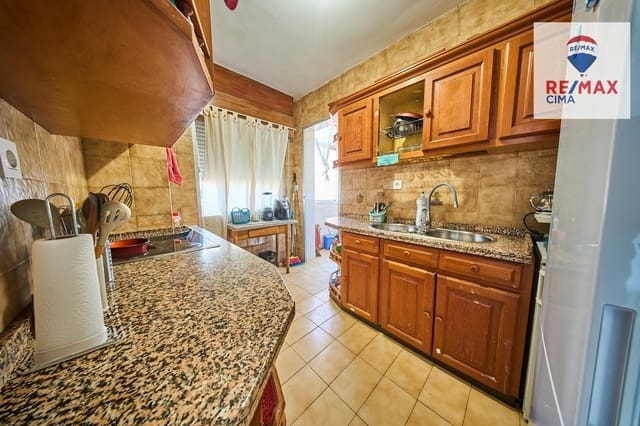 4 makuuhuone Asunto myytävänä paikassa Atarfe - 123 500 € (Ref: 9721891)