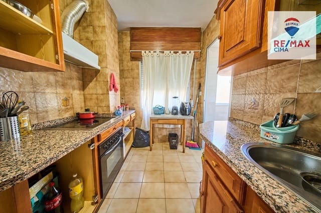 Piso de 4 habitaciones en Atarfe en venta - 122.000 € (Ref: 9721891)
