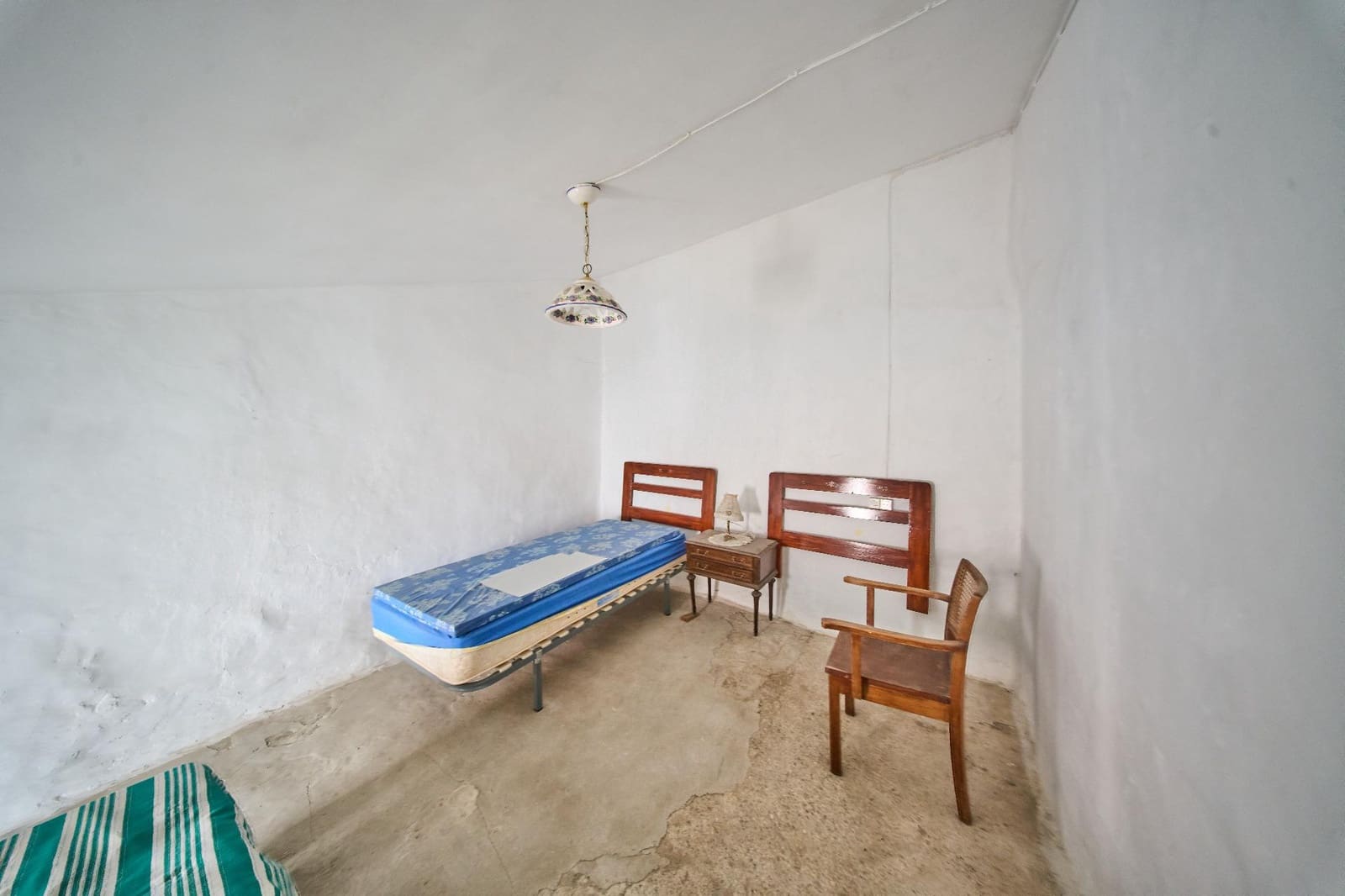 4 bedroom Townhouse for sale in Puebla de Don Fadrique - € 69,900 (Ref: 9721892)