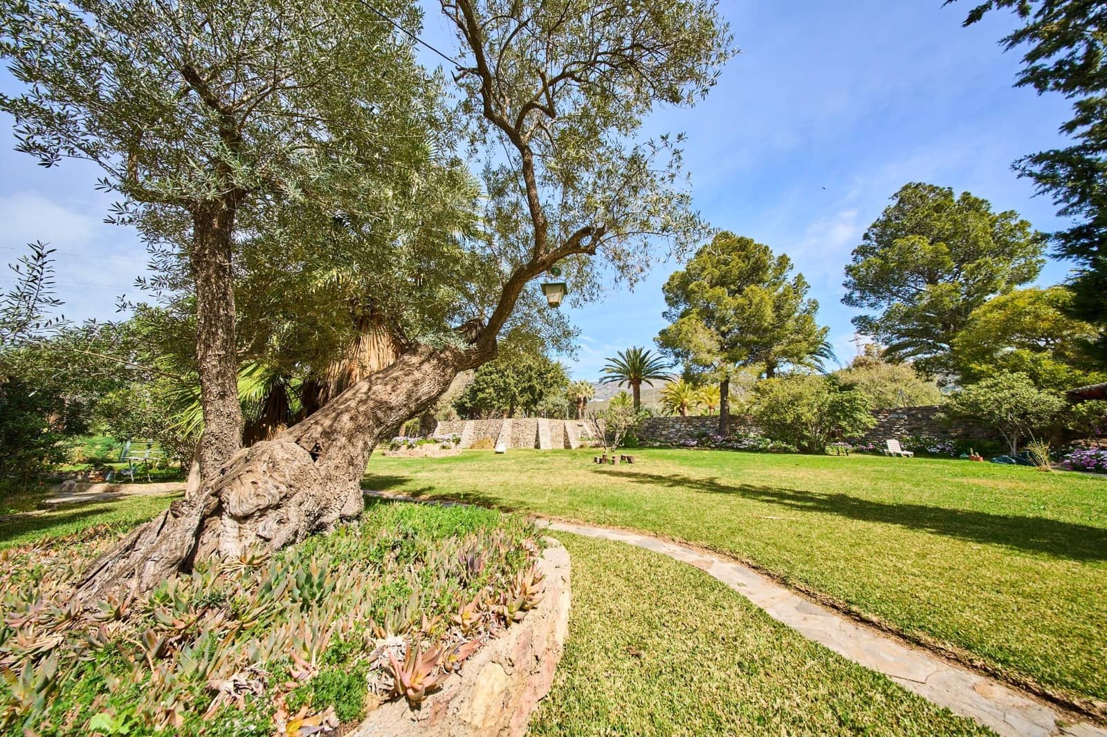 7 sovrum Finca/Hus på landet till salu i Orgiva med pool - 570 000 € (Ref: 9721893)