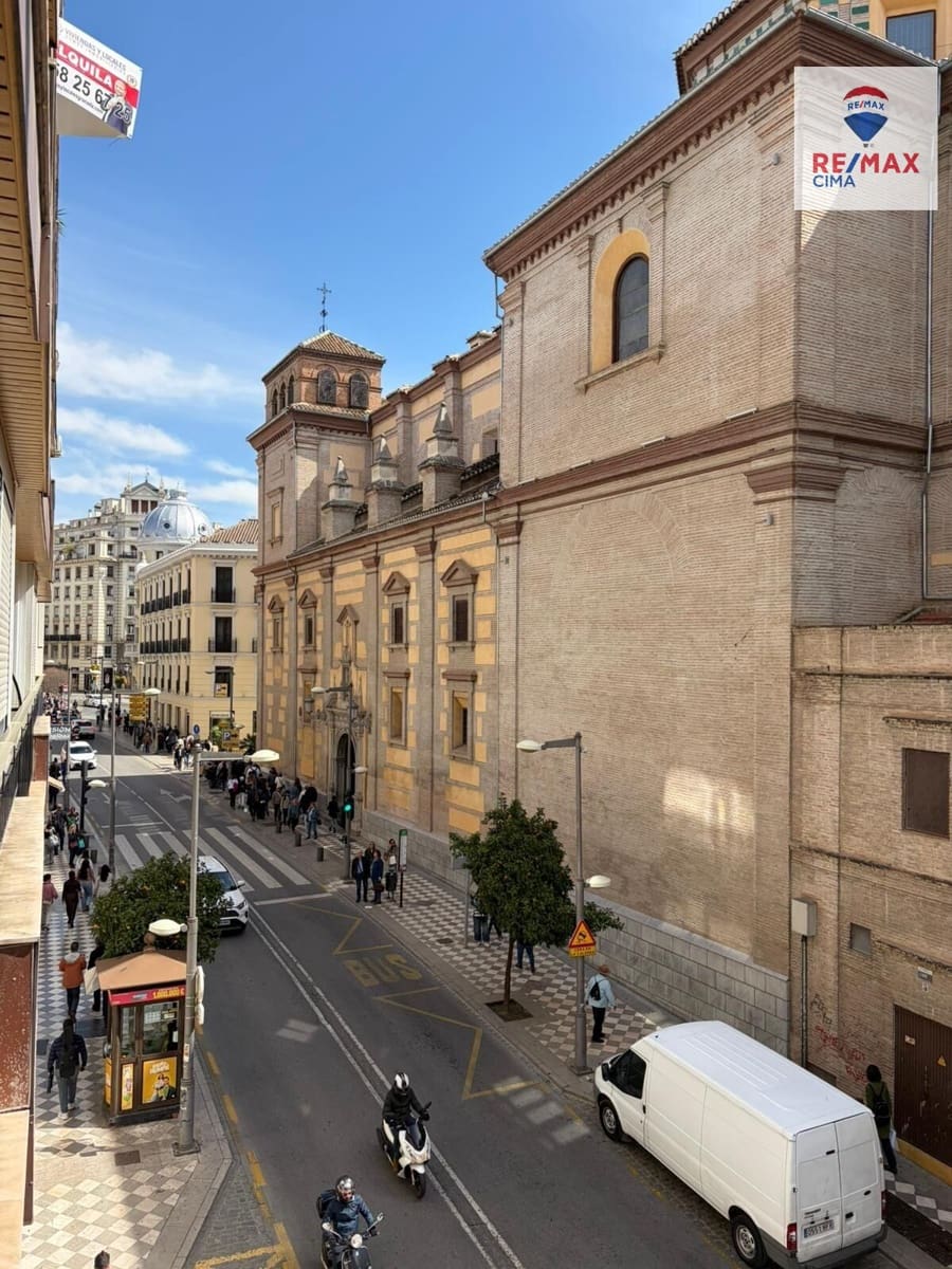 2 camera da letto Appartamento da affittare in Granada citta - 1.400 € (Rif: 9721894)