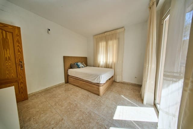 4 quarto Apartamento para venda em Zaidin, Granada cidade - 250 000 € (Ref: 9729363)